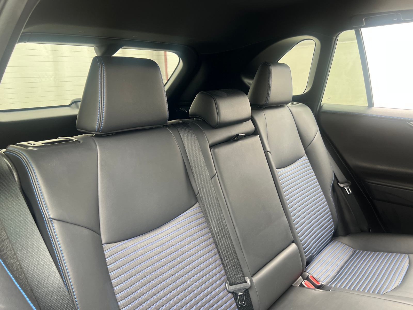 Thumbnail: 2021 Toyota RAV4 - 5