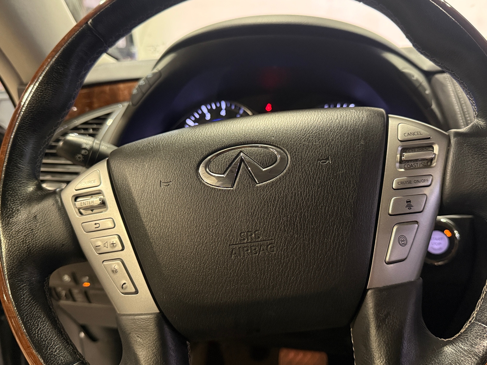 Thumbnail: 2019 INFINITI QX80 - 4