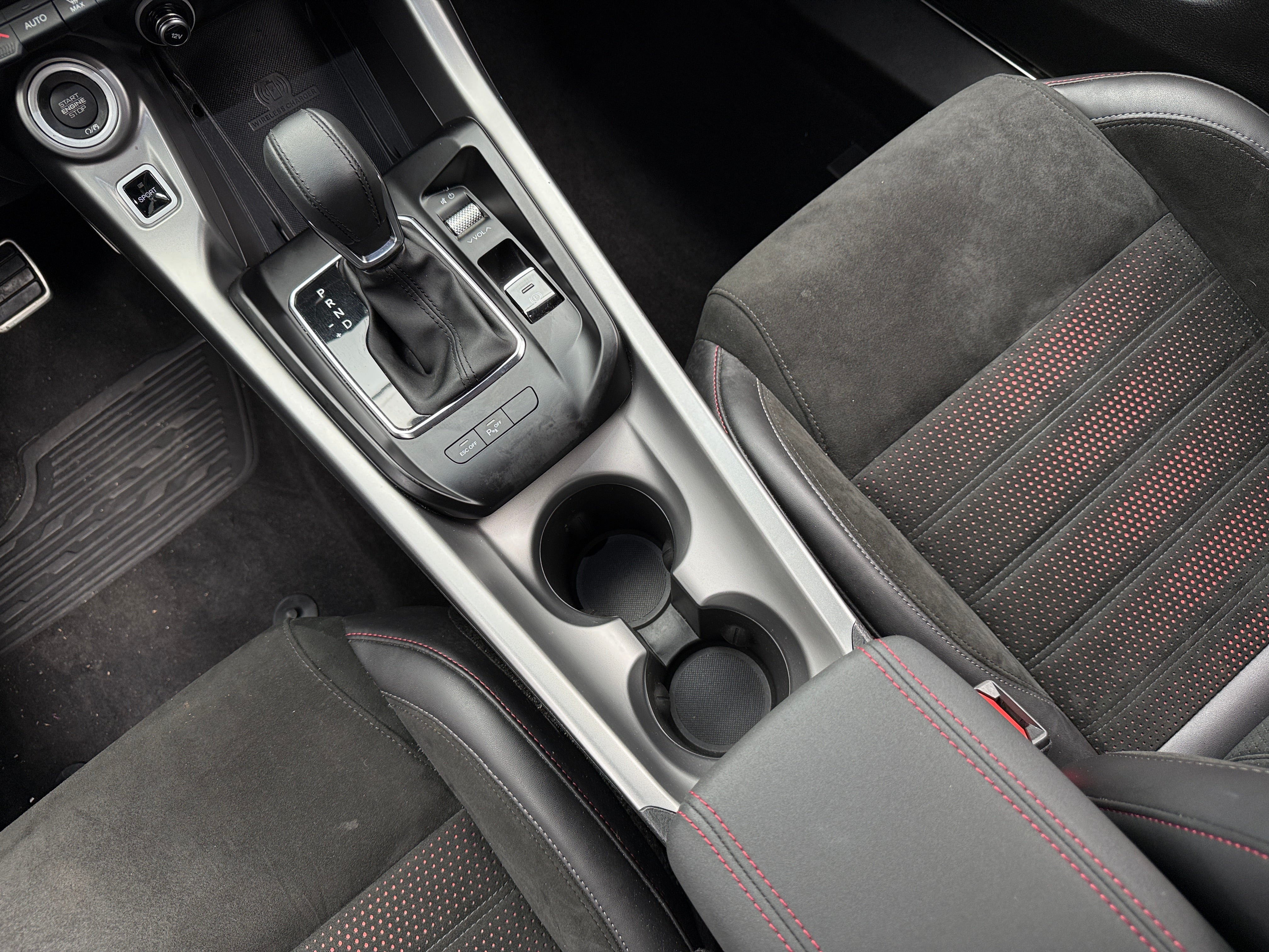2024 Dodge Hornet R/T Plus - Photo 7