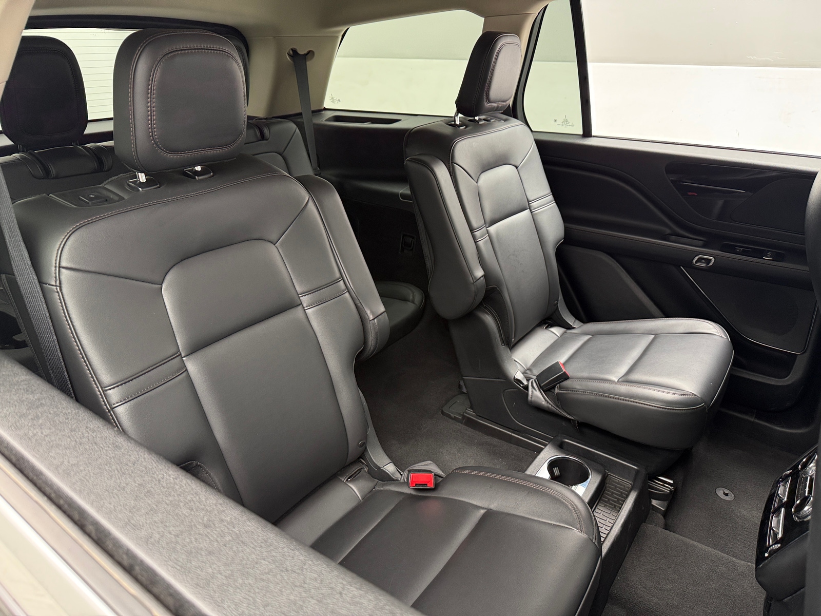 Thumbnail: 2023 Lincoln Aviator - 5