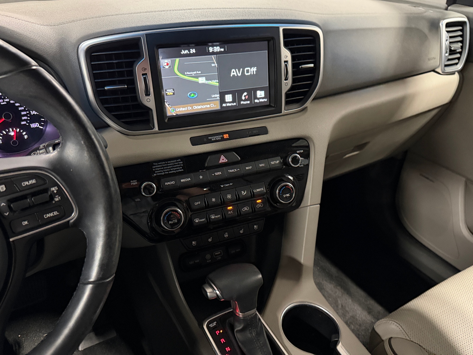 Thumbnail: 2019 Kia Sportage - 3