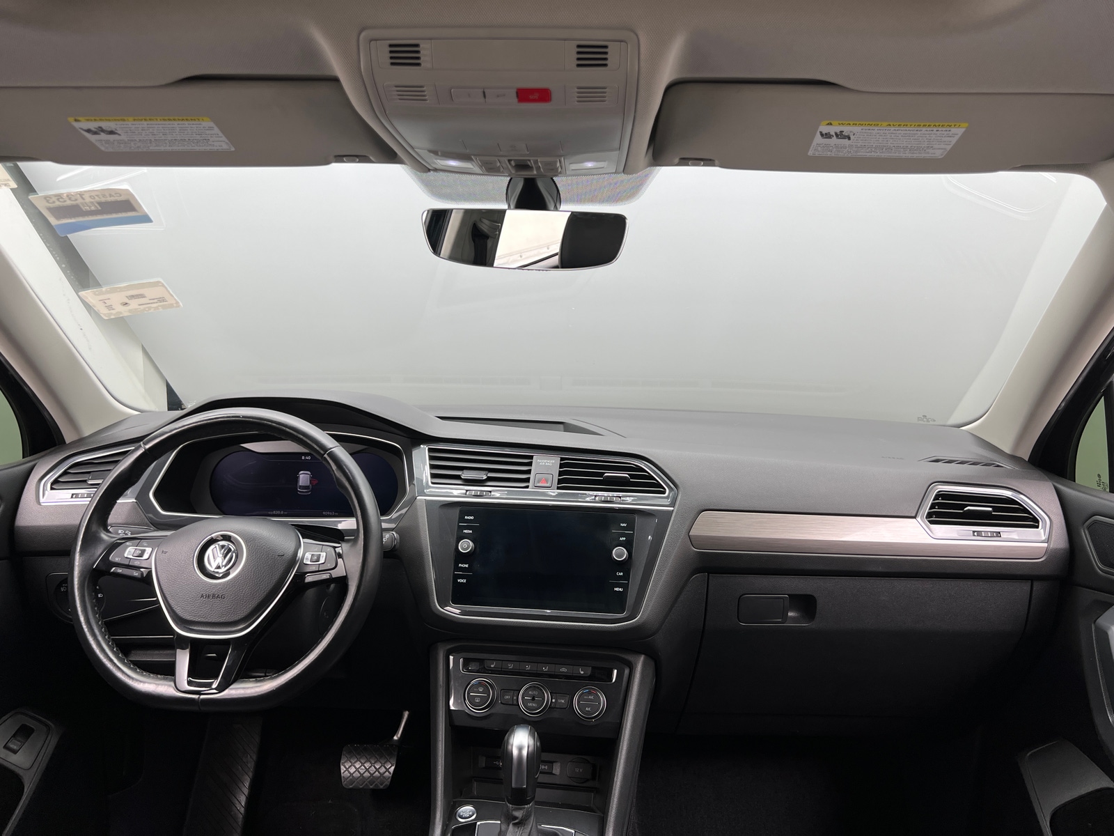Thumbnail: 2019 Volkswagen Tiguan - 2