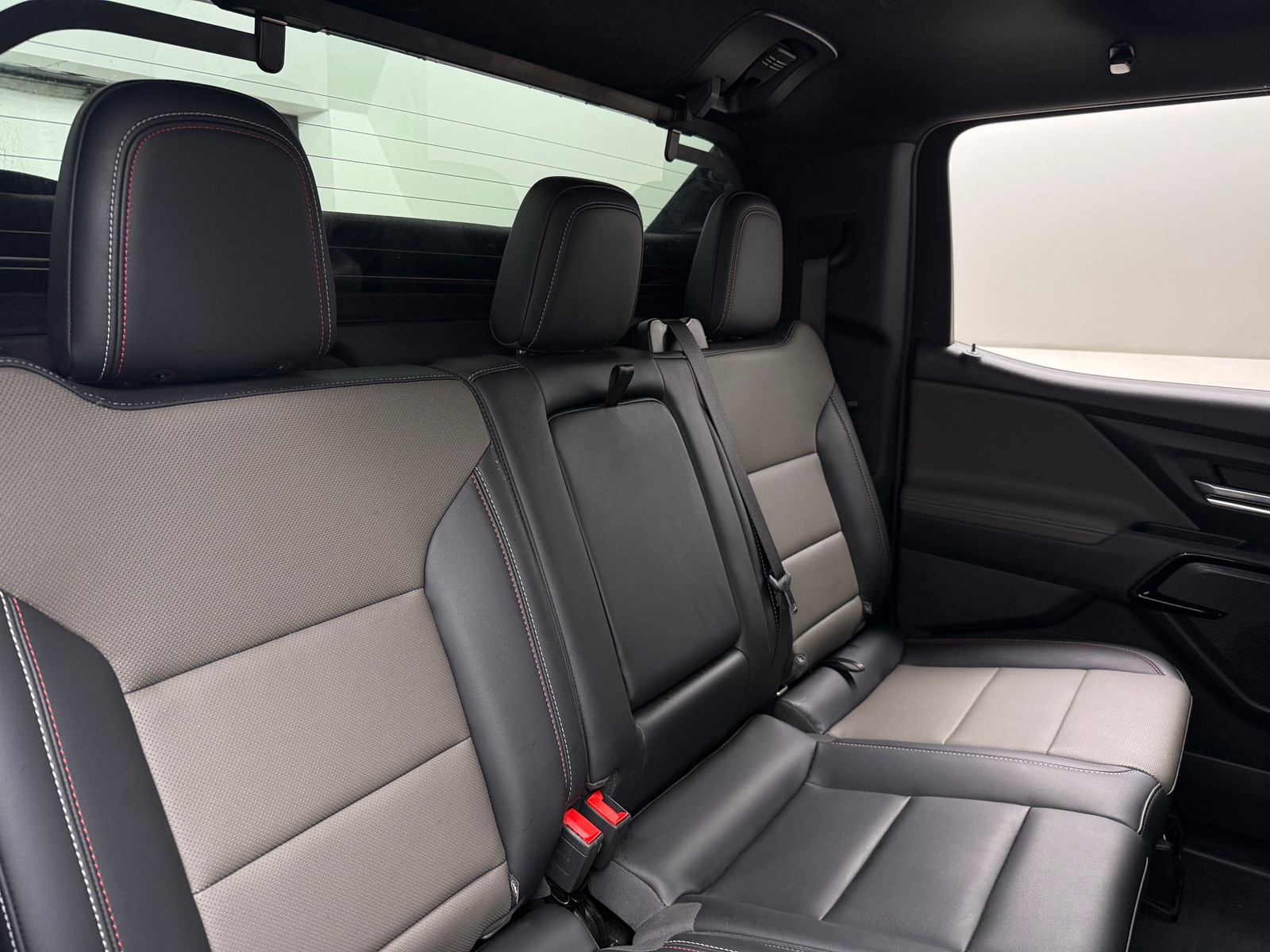 Thumbnail: 2026 Chevrolet Silverado EV - 6