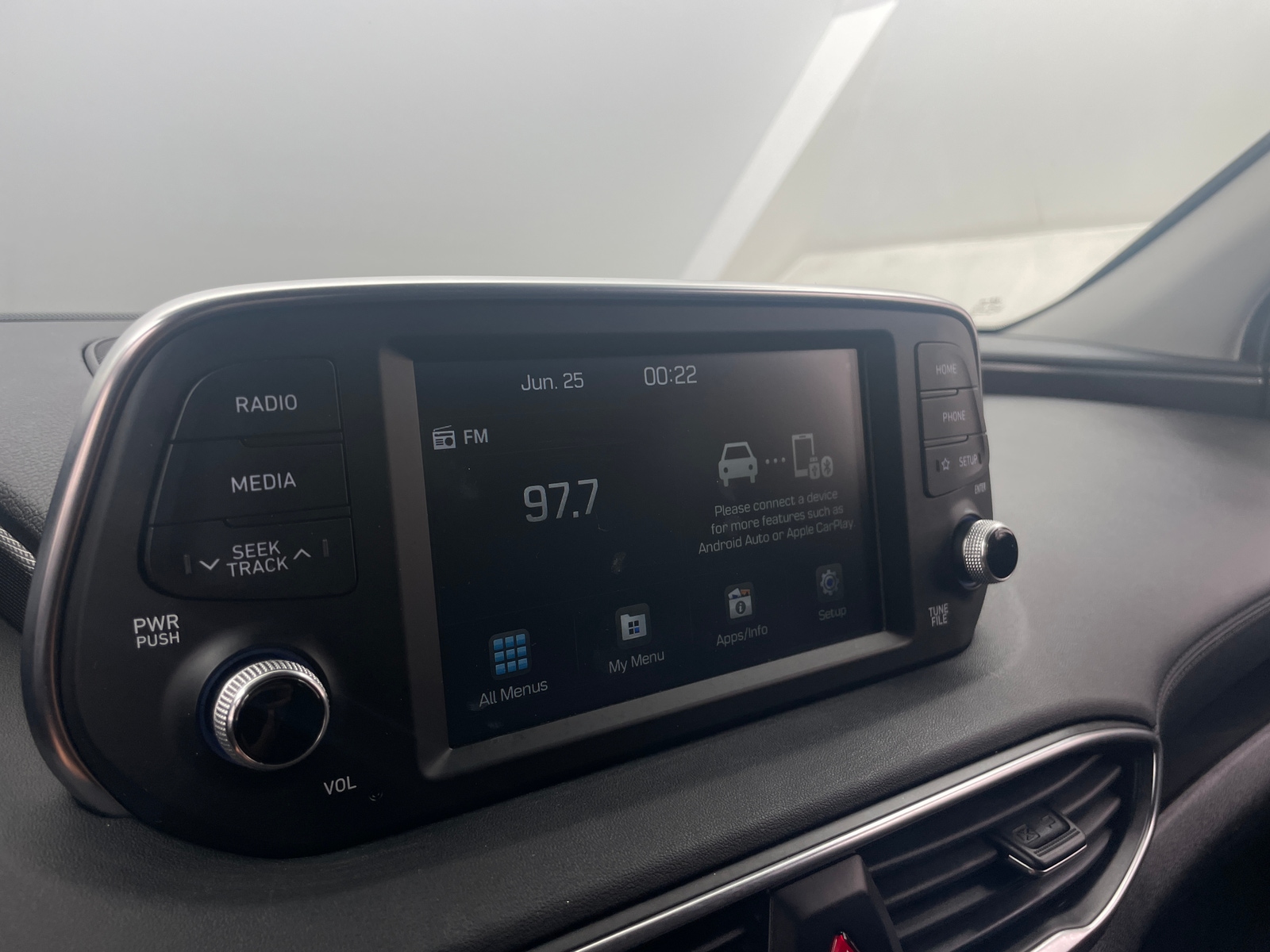 Thumbnail: 2019 Hyundai Santa Fe - 4