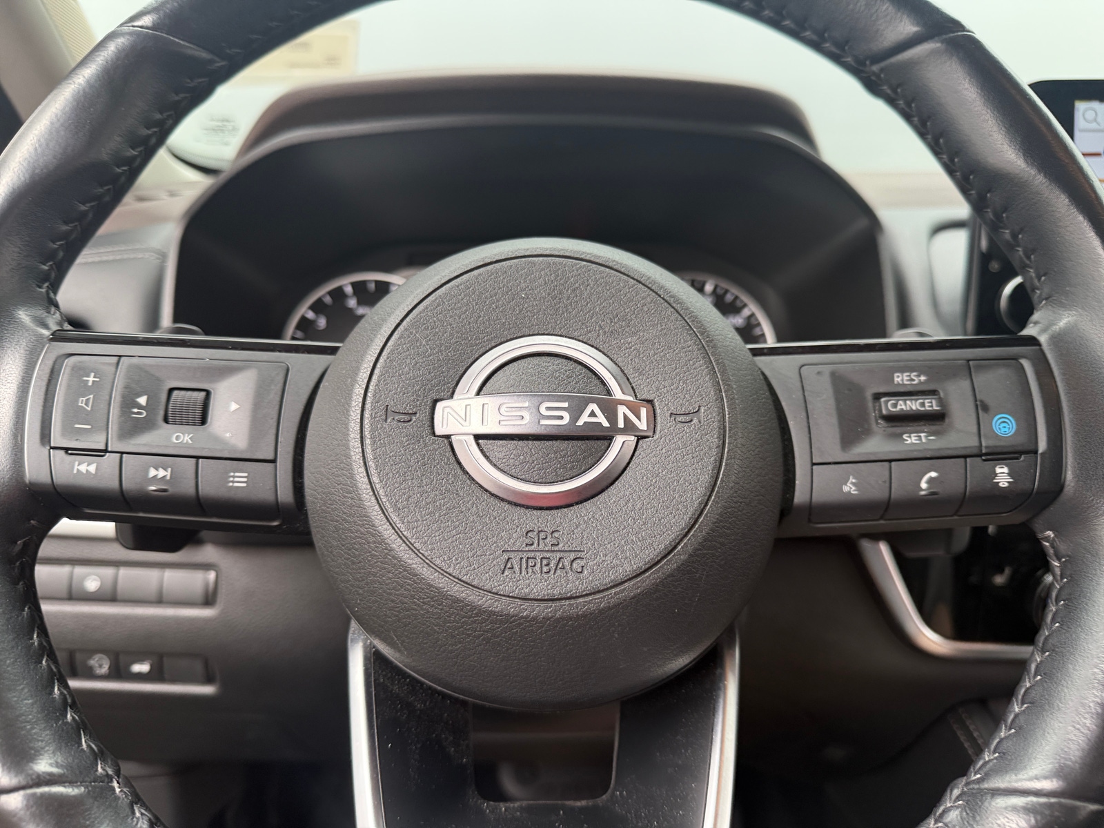 Thumbnail: 2023 Nissan Rogue - 4