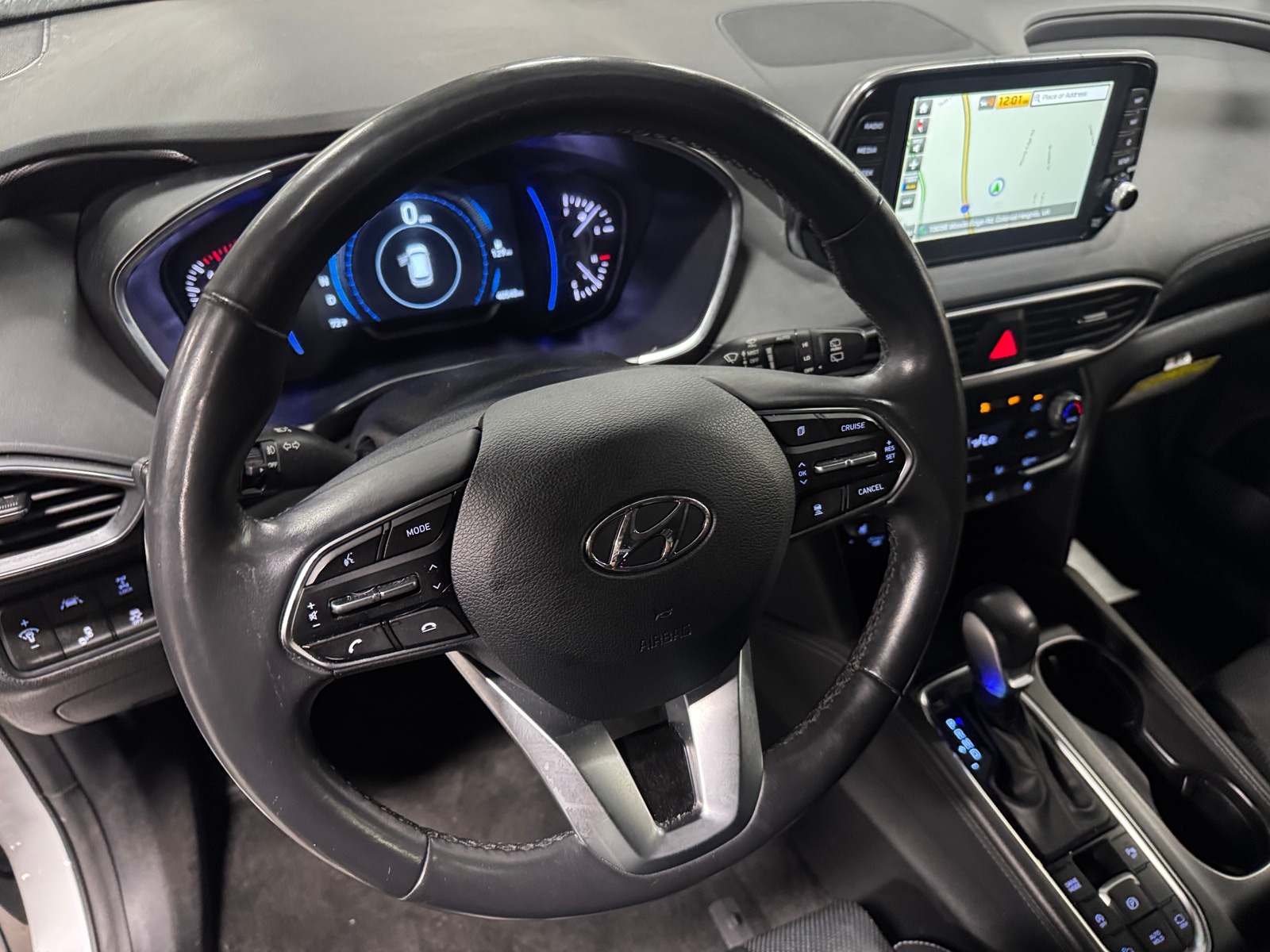 Thumbnail: 2019 Hyundai Santa Fe - 4