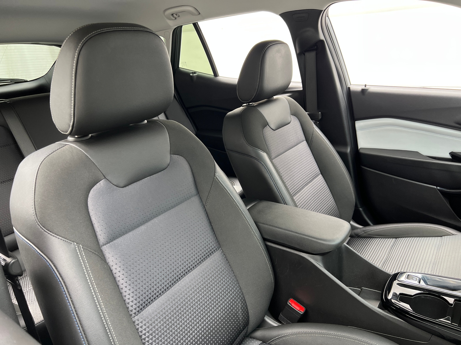 Thumbnail: 2025 Chevrolet Trax - 2