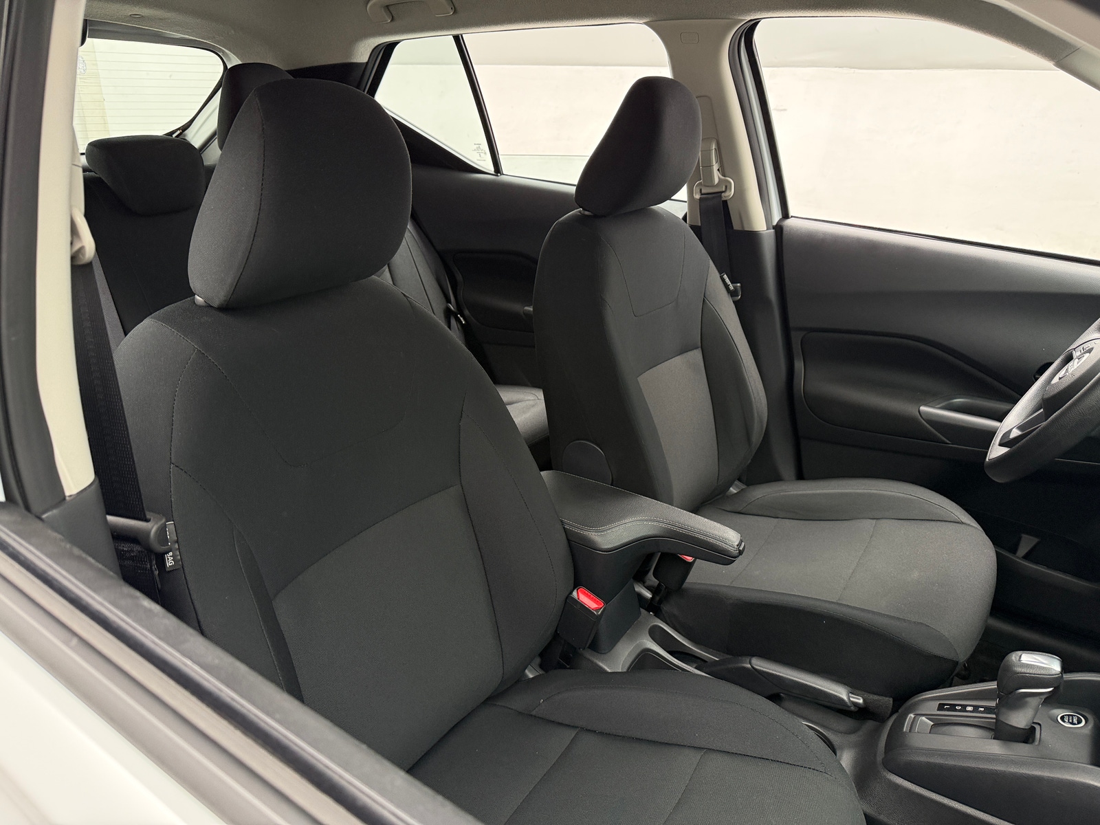 Thumbnail: 2025 Nissan Kicks - 2