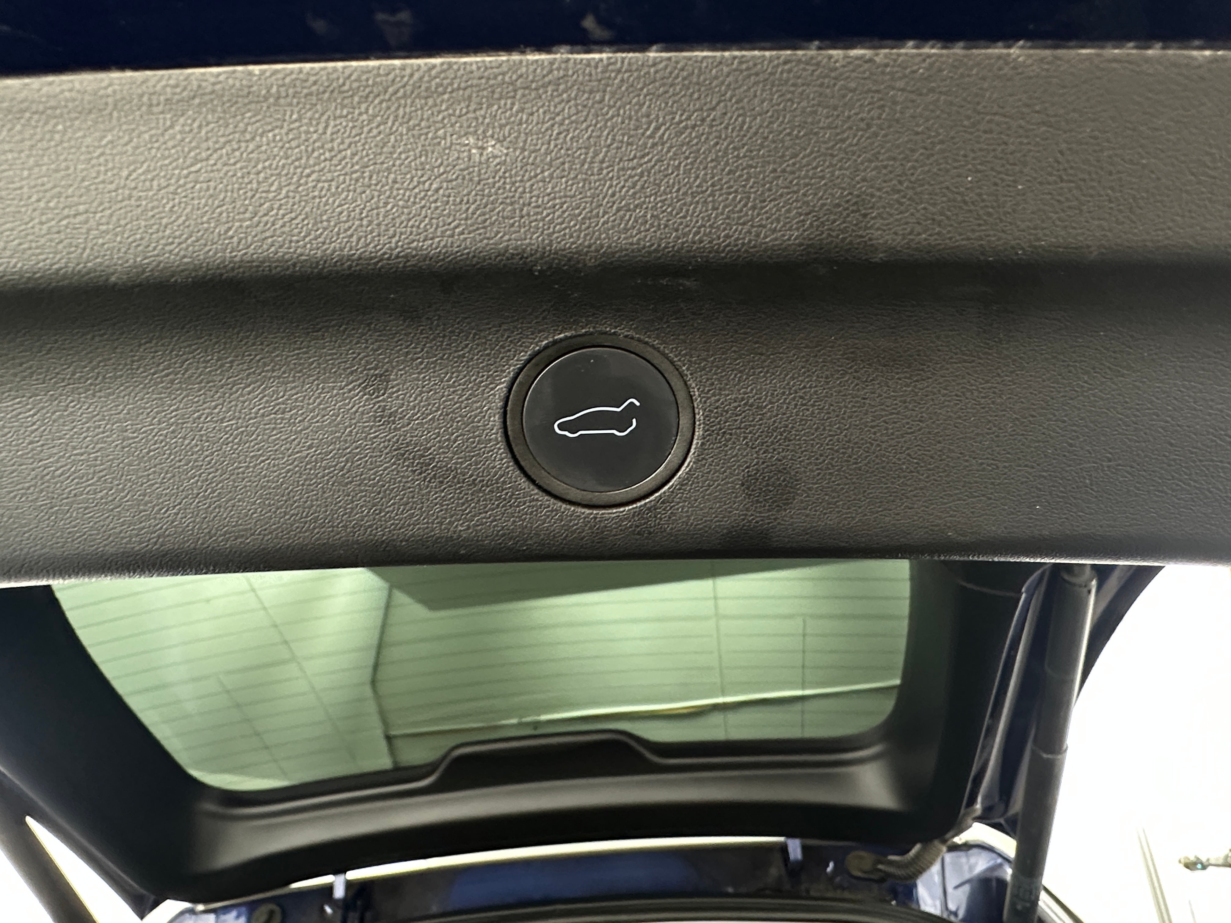Used 2022 Tesla Model Y Performance with VIN 7SAYGDEF0NF465747 for sale in Oak Creek, WI