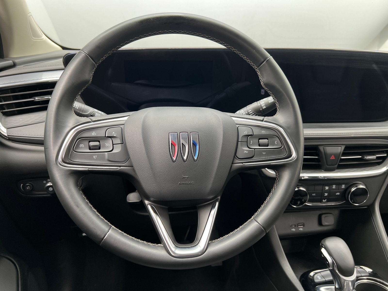 Thumbnail: 2025 Buick Encore GX - 4