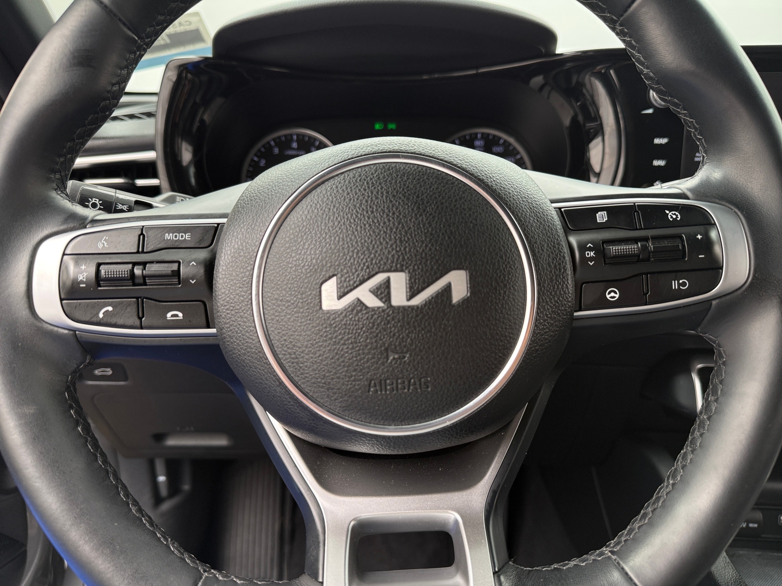 Thumbnail: 2022 Kia K5 - 4