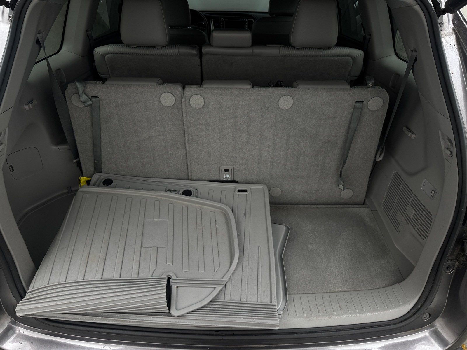 Thumbnail: 2019 Toyota Highlander - 6