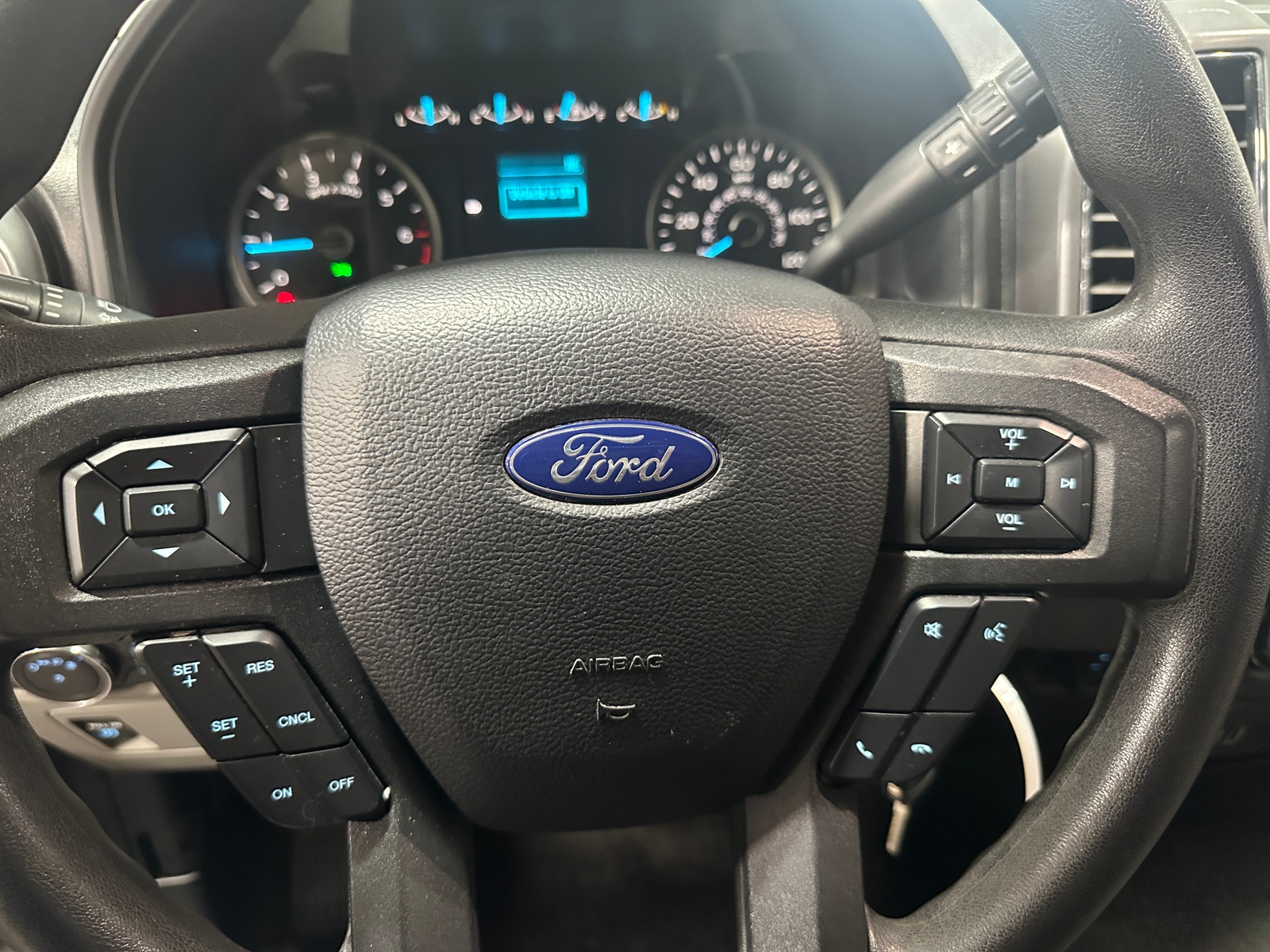 Thumbnail: 2020 Ford Econoline - 5