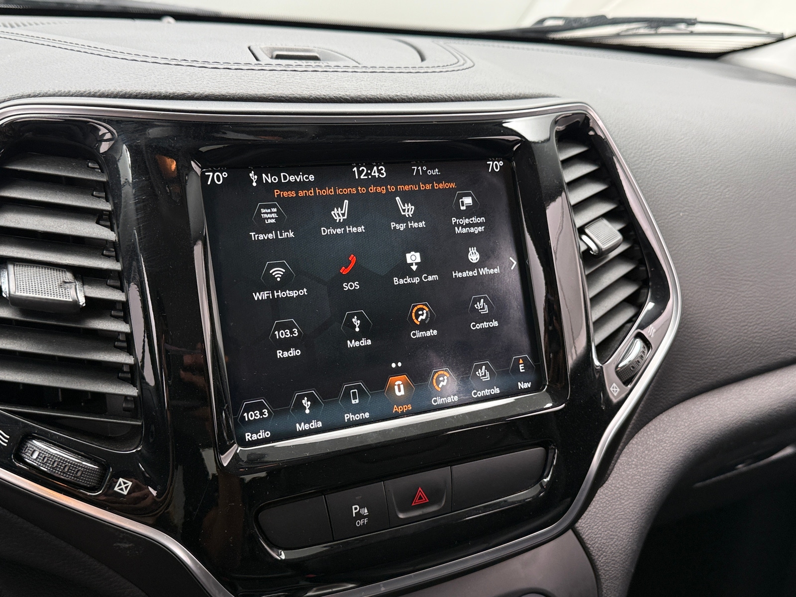 Thumbnail: 2019 Jeep Cherokee - 3