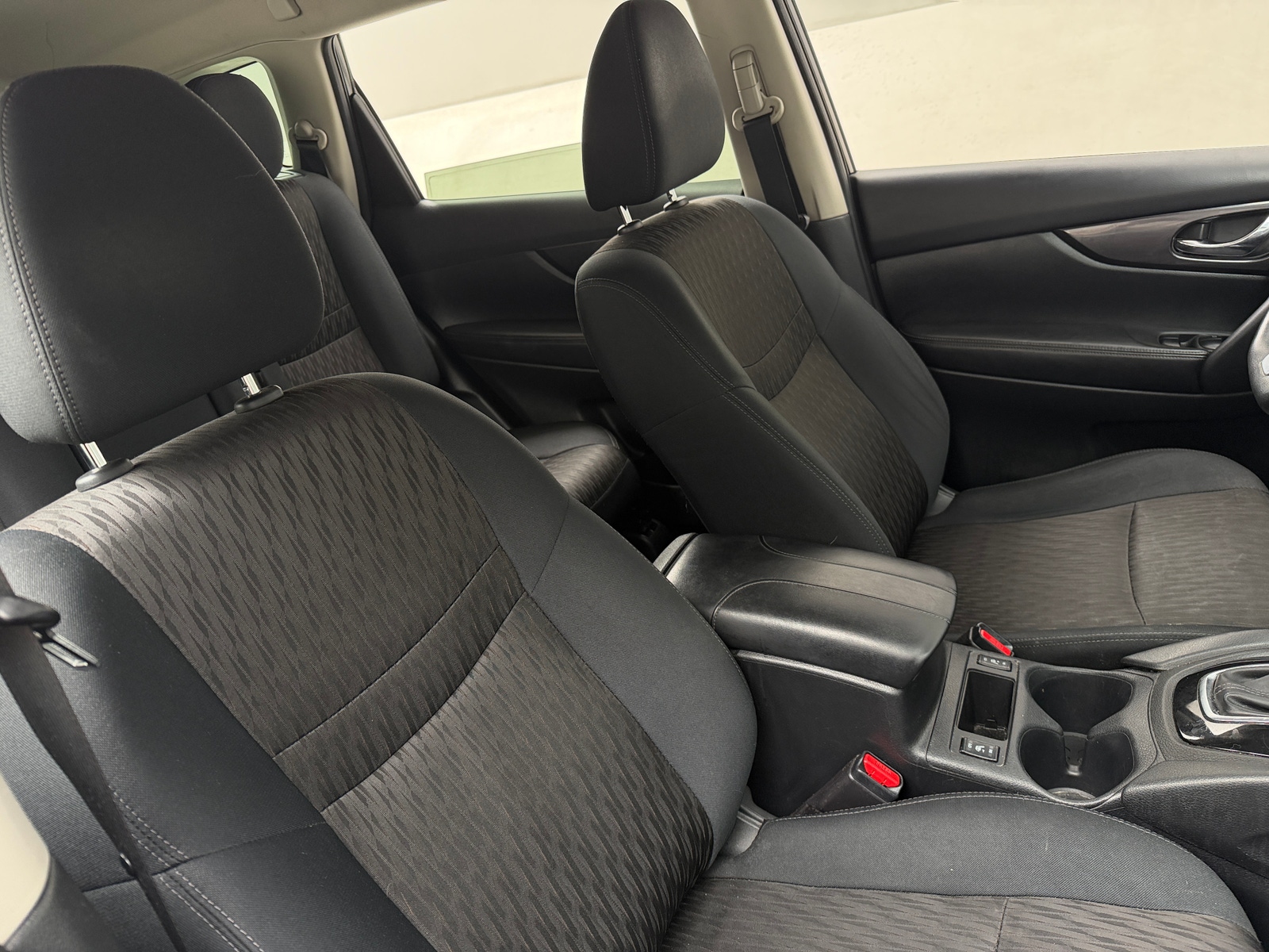 Thumbnail: 2019 Nissan Rogue - 2