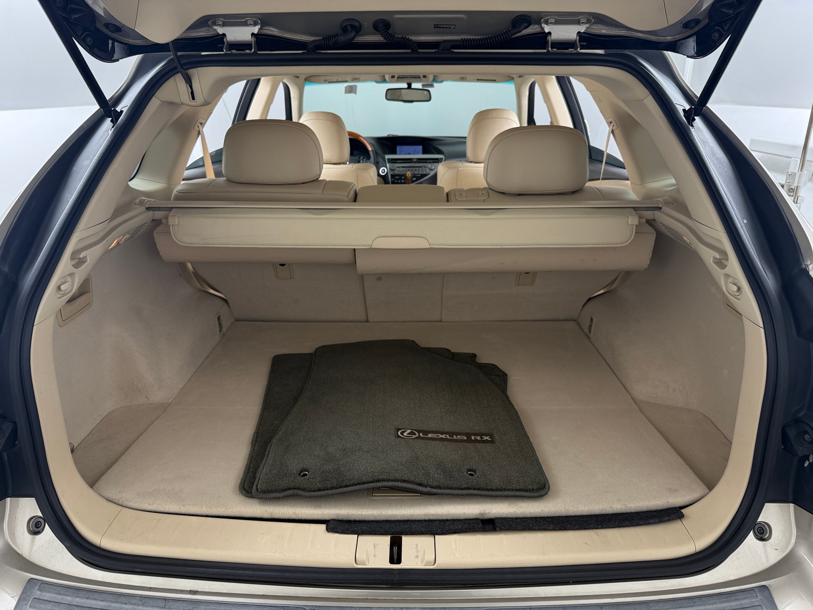 Thumbnail: 2012 Lexus RX - 7