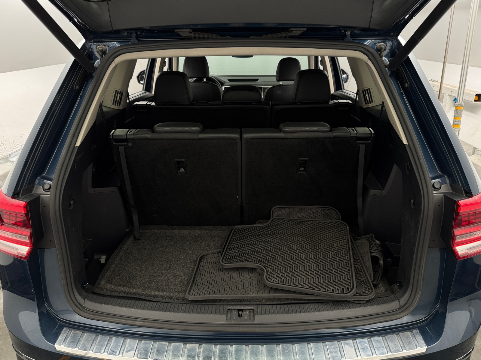 Thumbnail: 2019 Volkswagen Atlas - 6