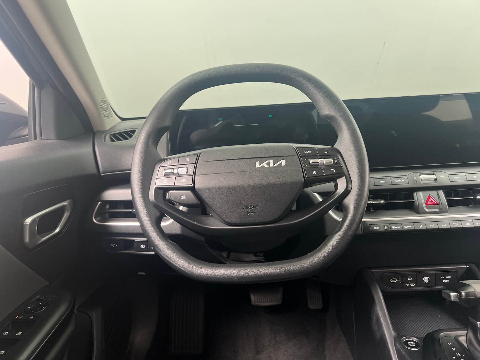 Thumbnail: 2025 Kia K4 - 5