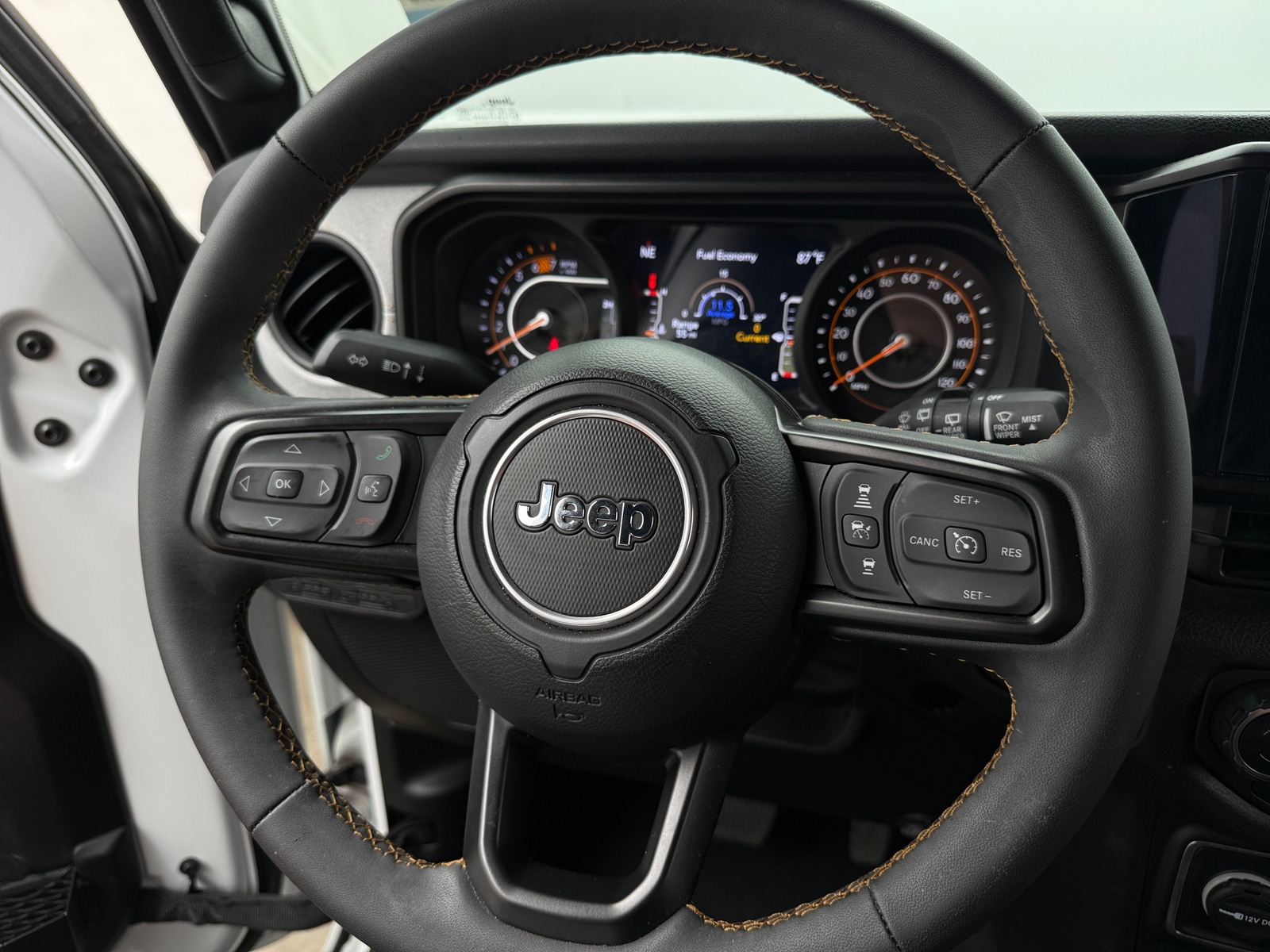 Thumbnail: 2024 Jeep Wrangler - 5
