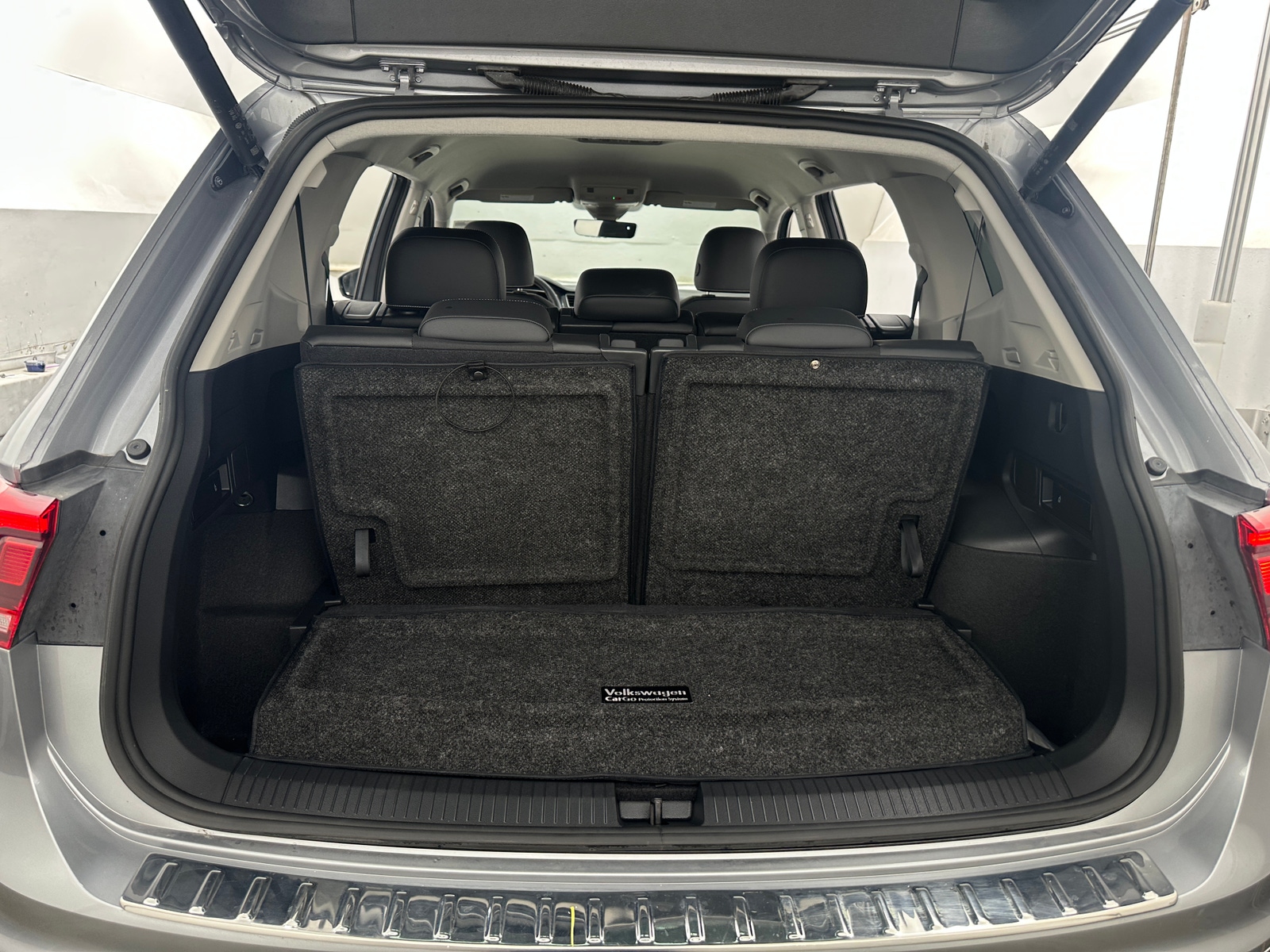 Thumbnail: 2024 Volkswagen Tiguan - 6
