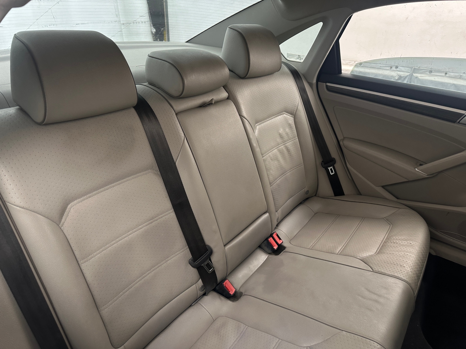 Thumbnail: 2016 Volkswagen Passat - 5