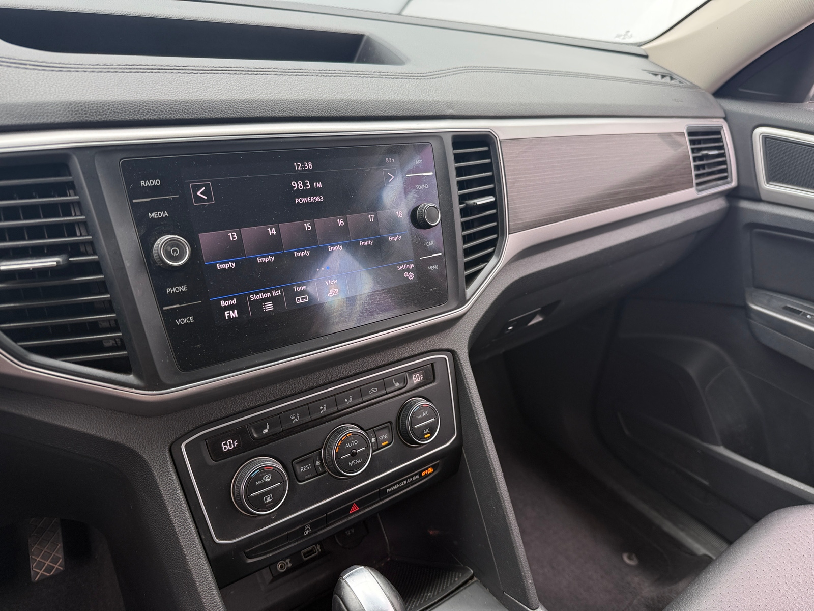 Thumbnail: 2019 Volkswagen Atlas - 3