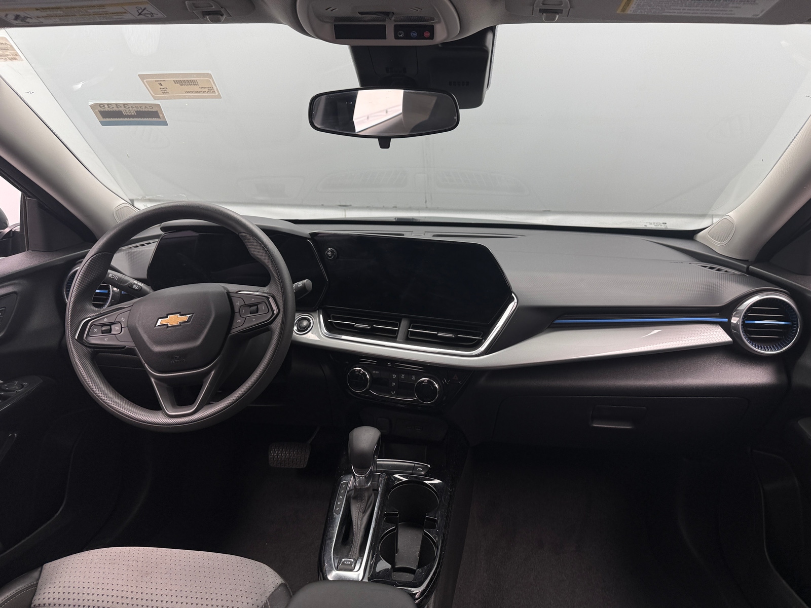 Thumbnail: 2025 Chevrolet Trax - 3