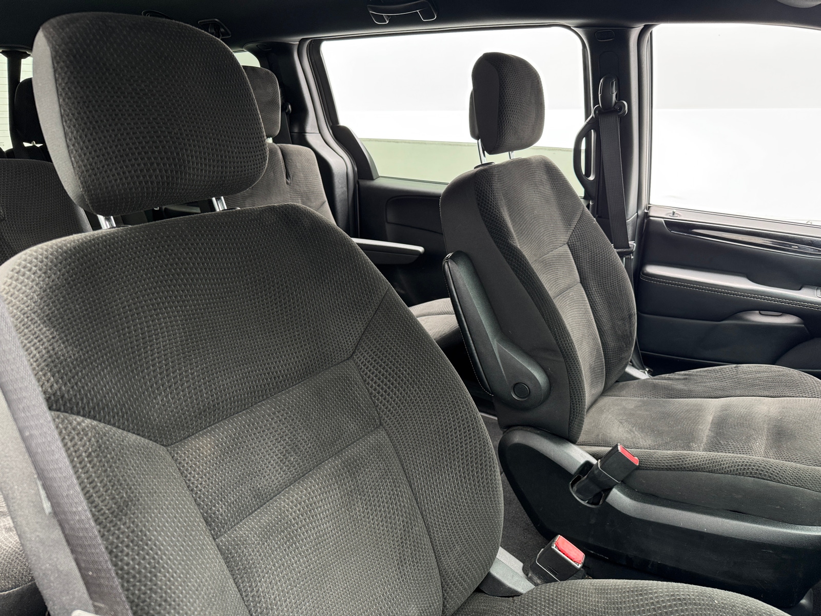 Thumbnail: 2018 Dodge Grand Caravan - 2