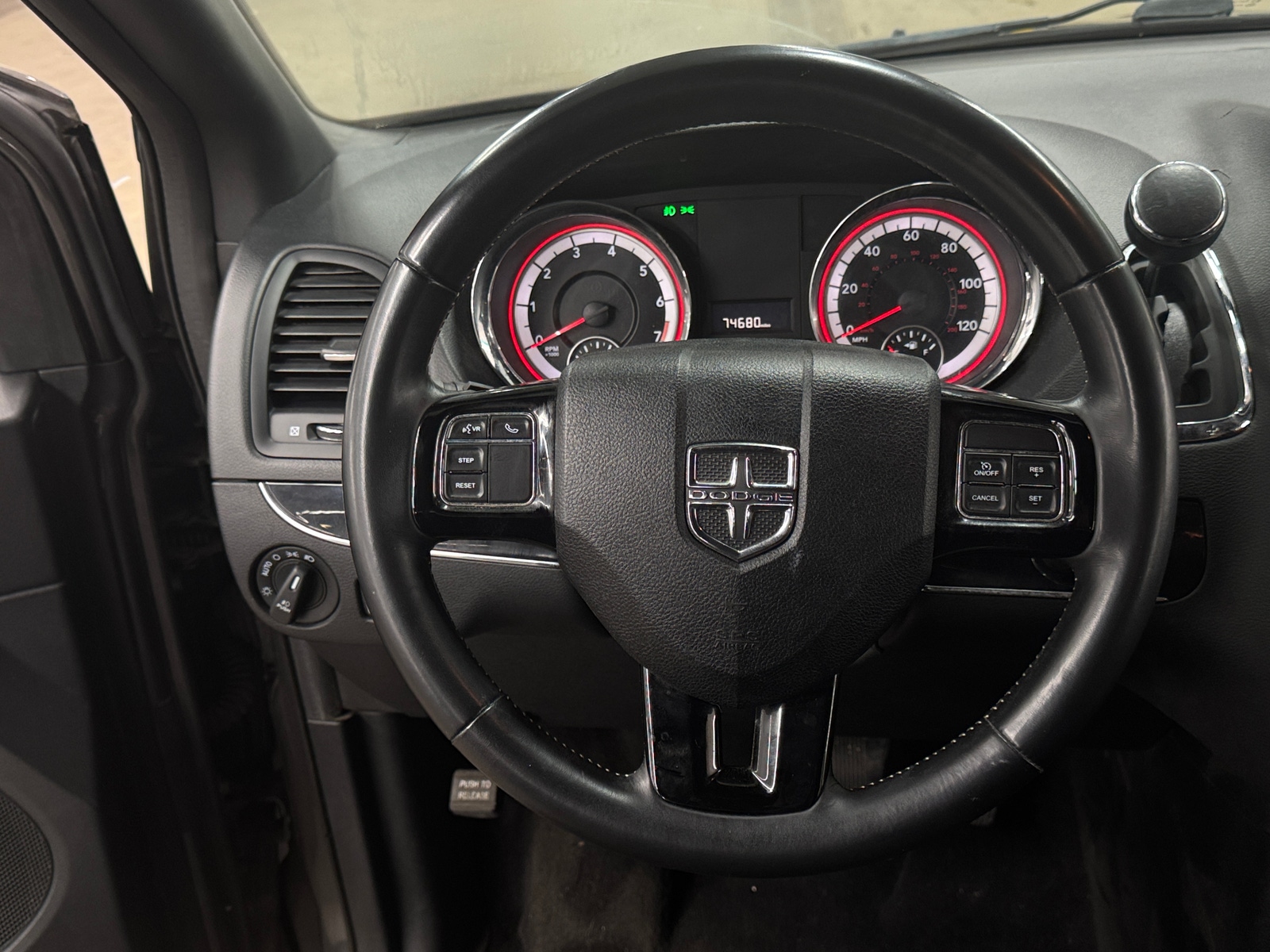 Thumbnail: 2018 Dodge Grand Caravan - 5