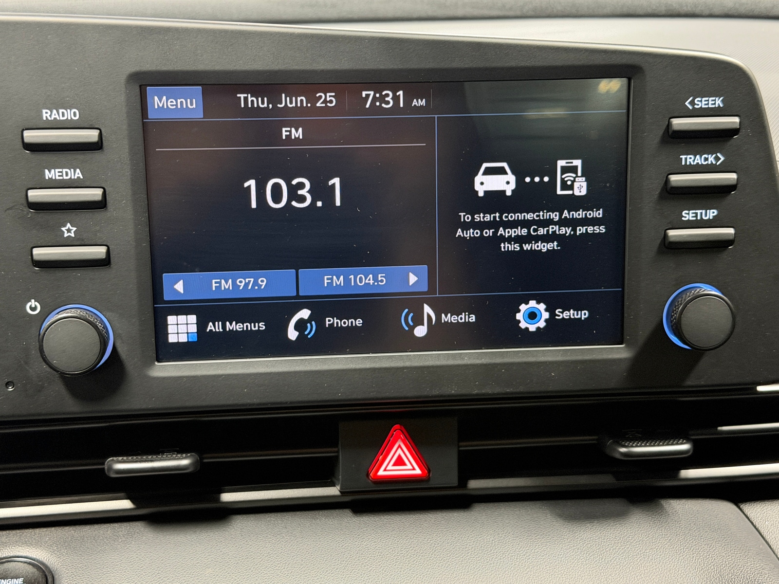 Thumbnail: 2025 Hyundai Elantra - 4