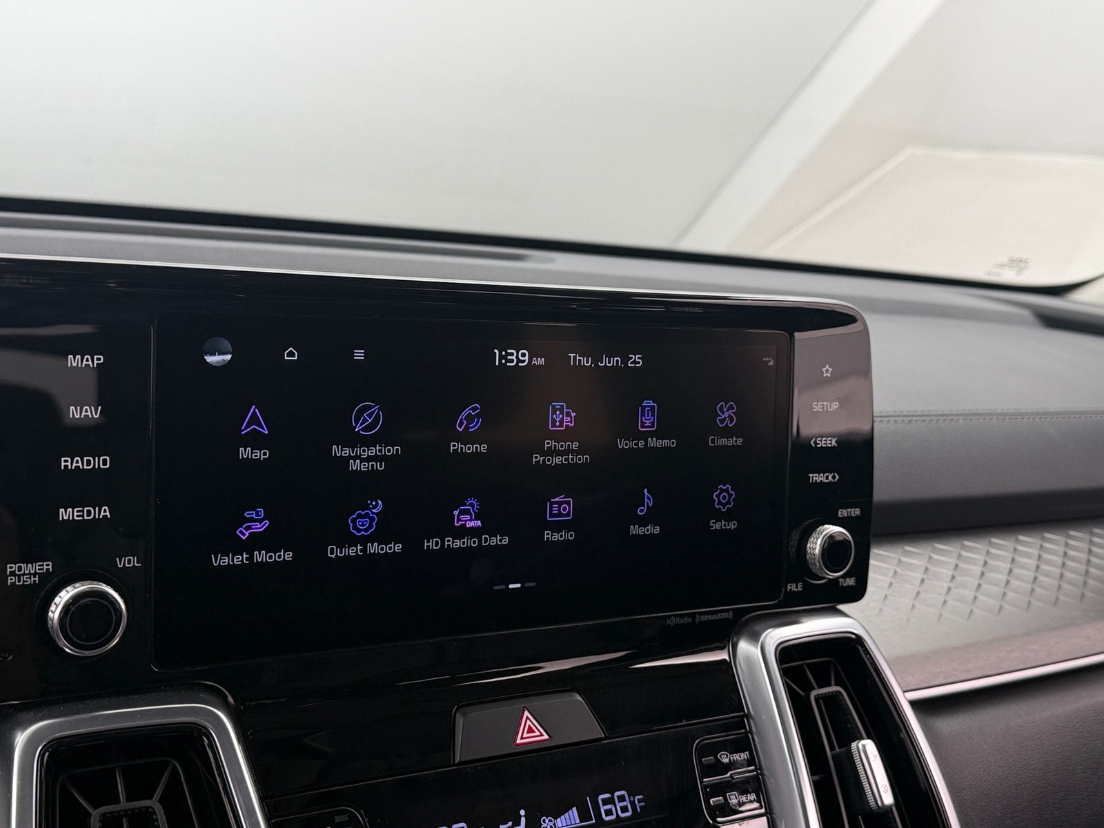 Thumbnail: 2022 Kia Sorento - 3