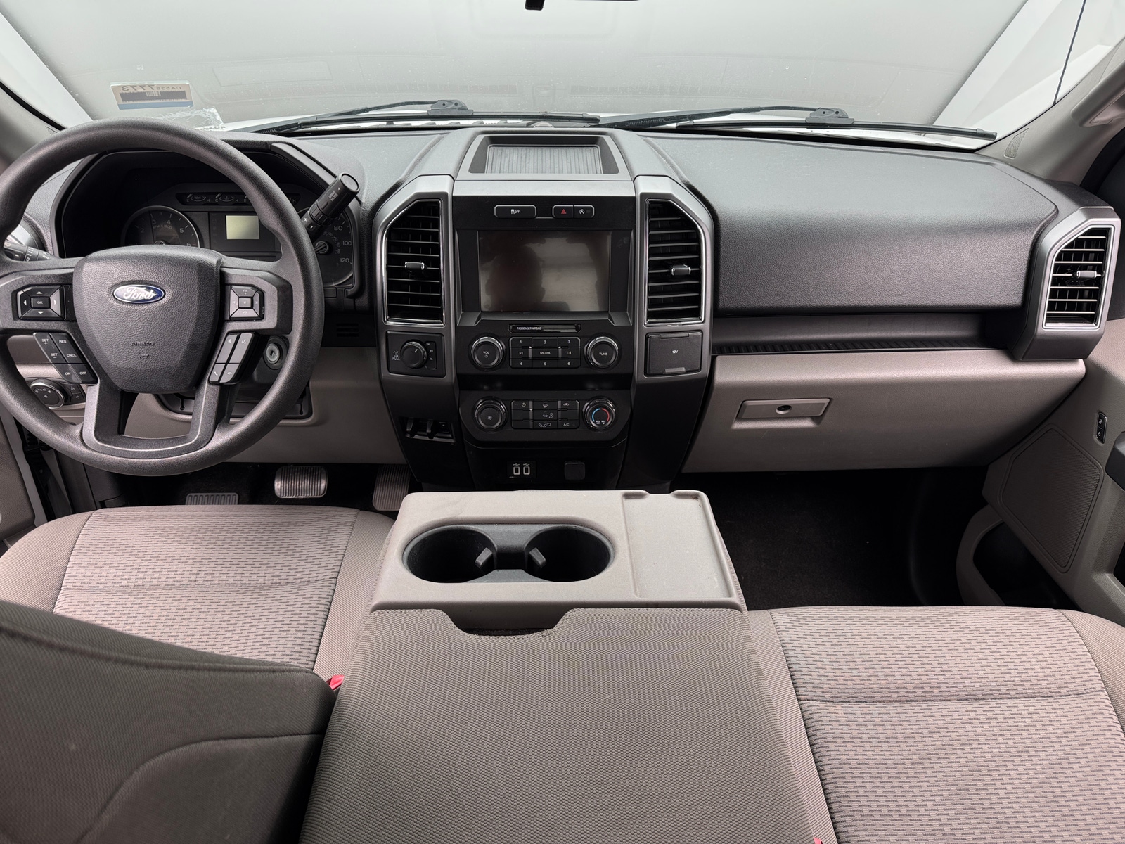 Thumbnail: 2019 Ford Econoline - 3