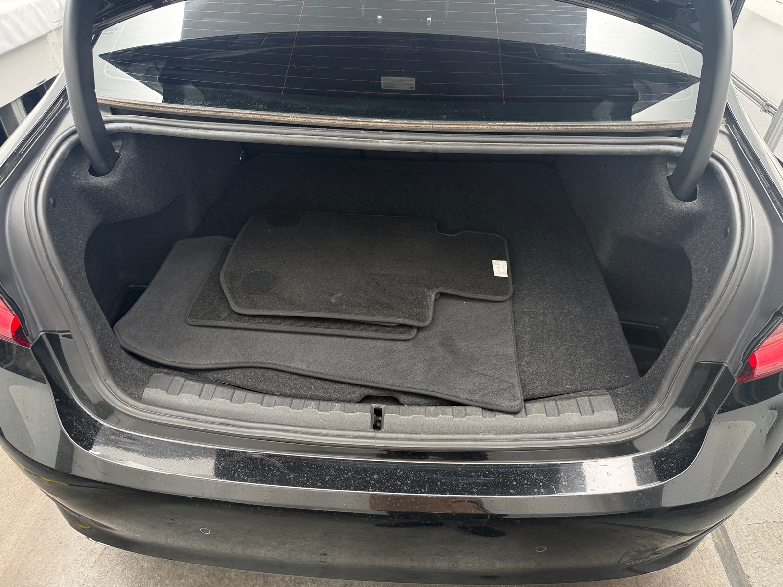 Thumbnail: 2019 BMW 3 Series - 6