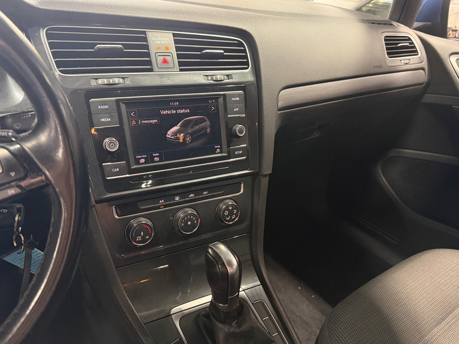 Thumbnail: 2018 Volkswagen Golf - 4
