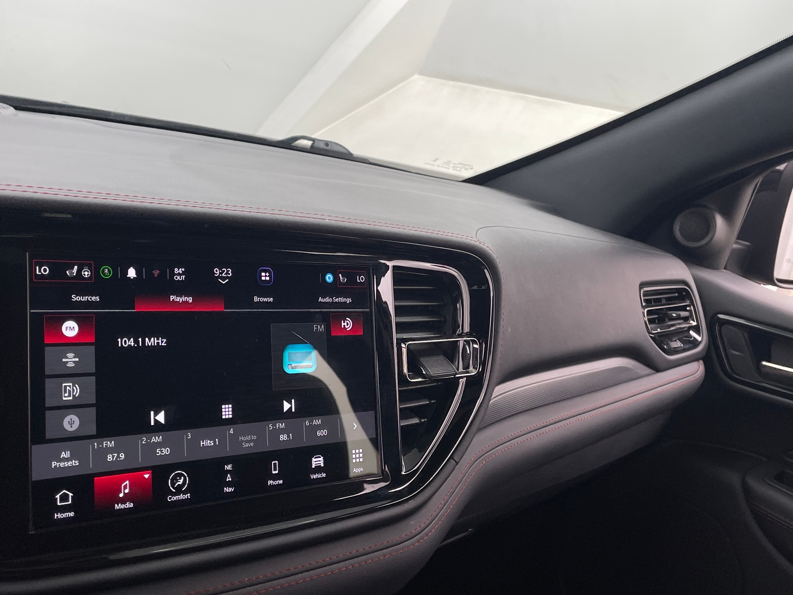 Thumbnail: 2023 Dodge Durango - 3
