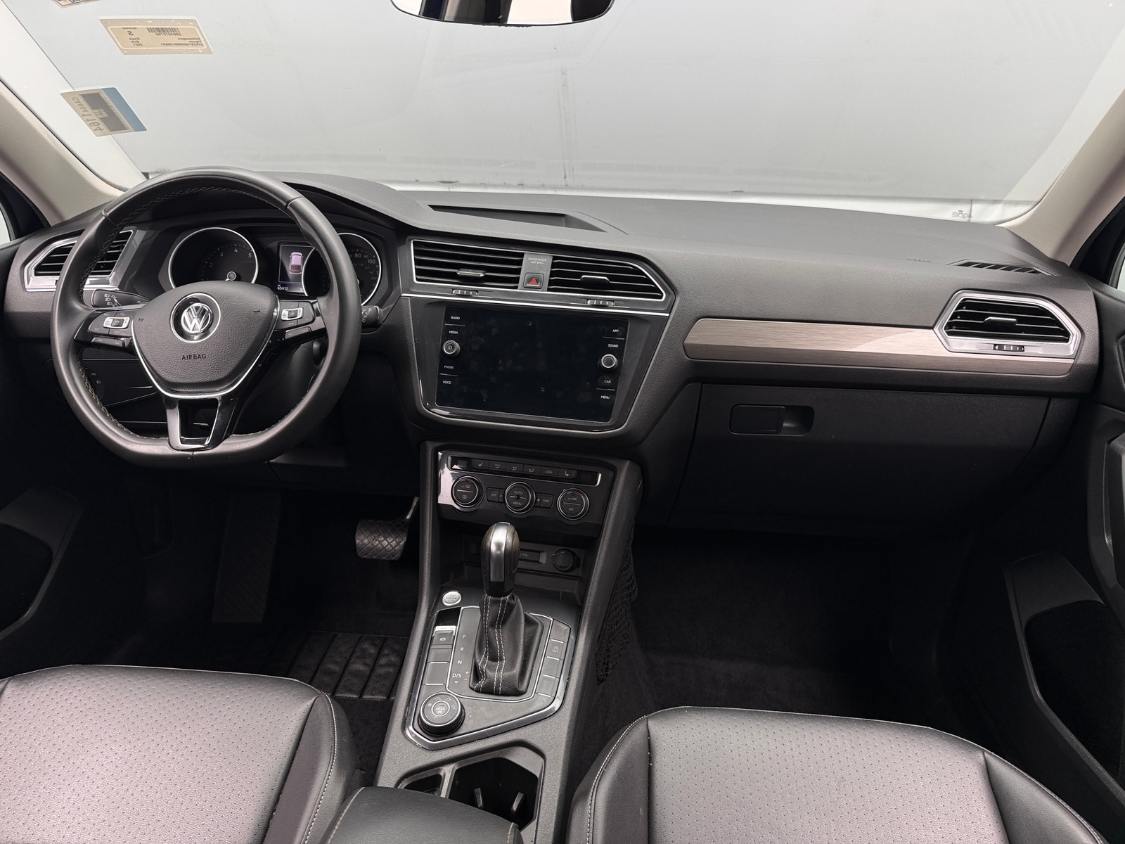 Thumbnail: 2021 Volkswagen Tiguan - 2