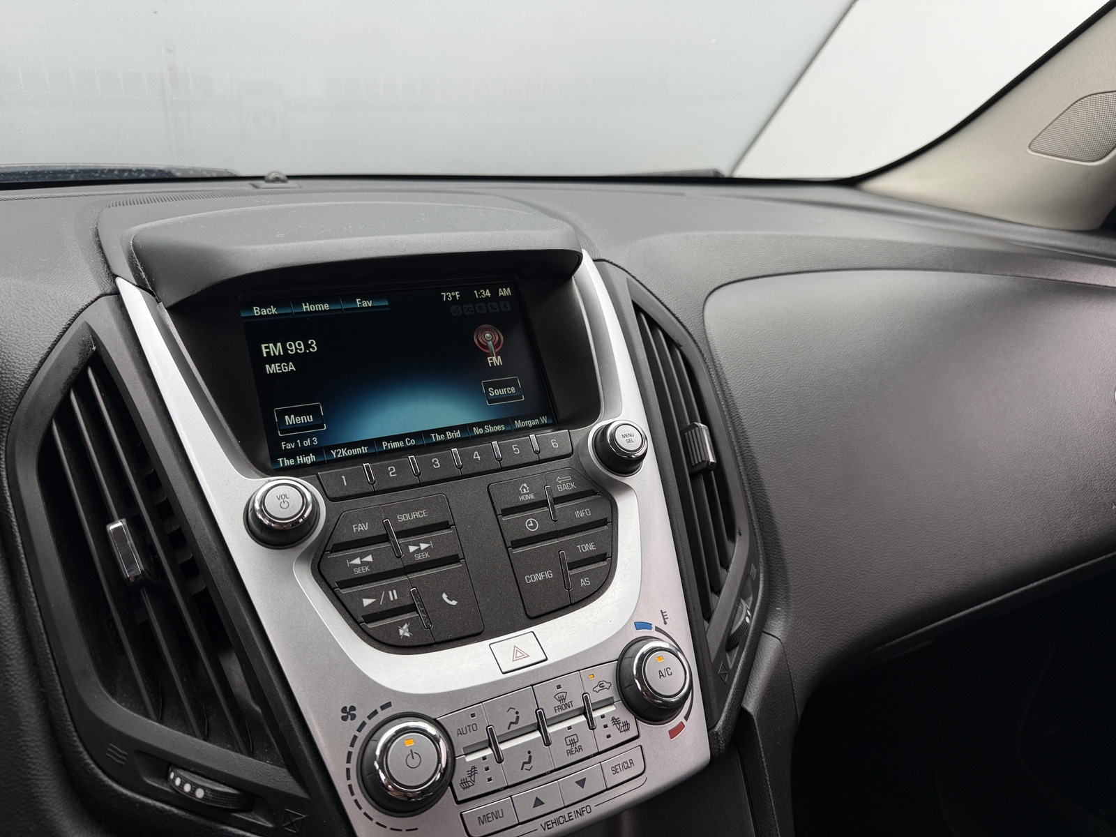 Thumbnail: 2017 Chevrolet Equinox - 4