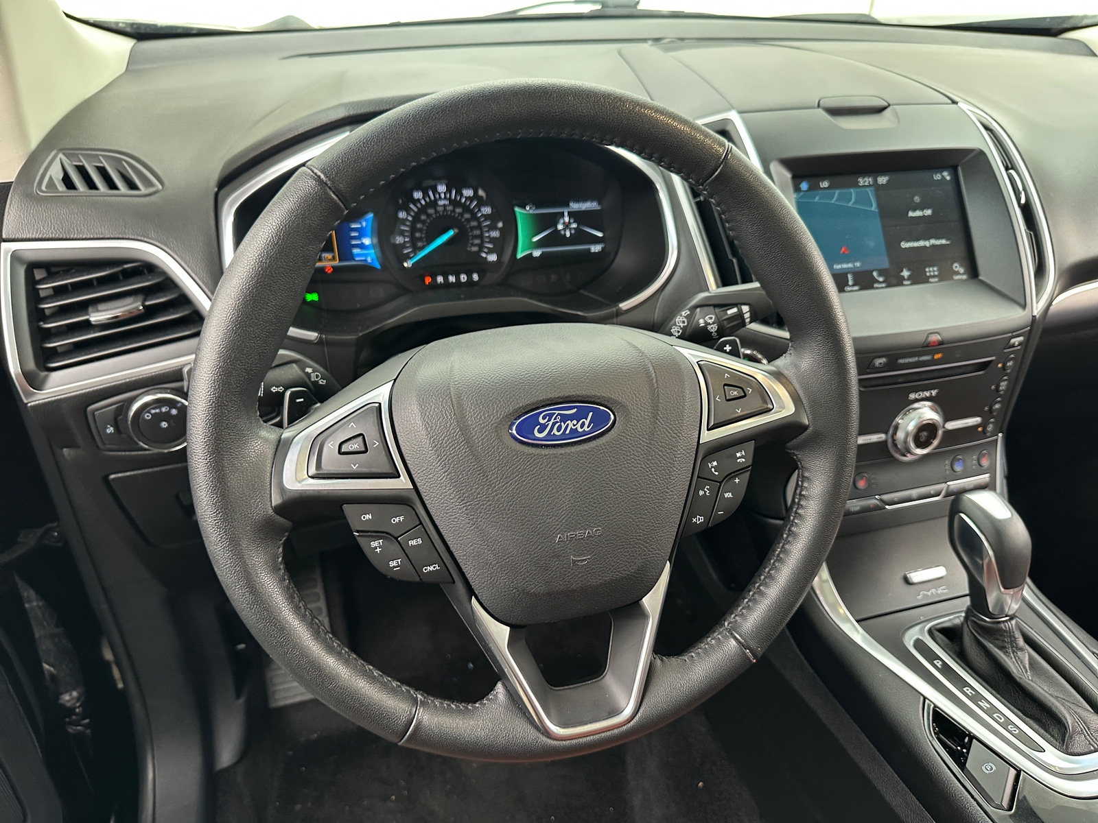 Thumbnail: 2017 Ford Edge - 4
