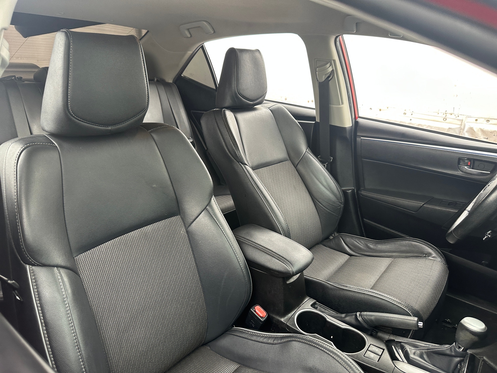 Thumbnail: 2015 Toyota Corolla - 2