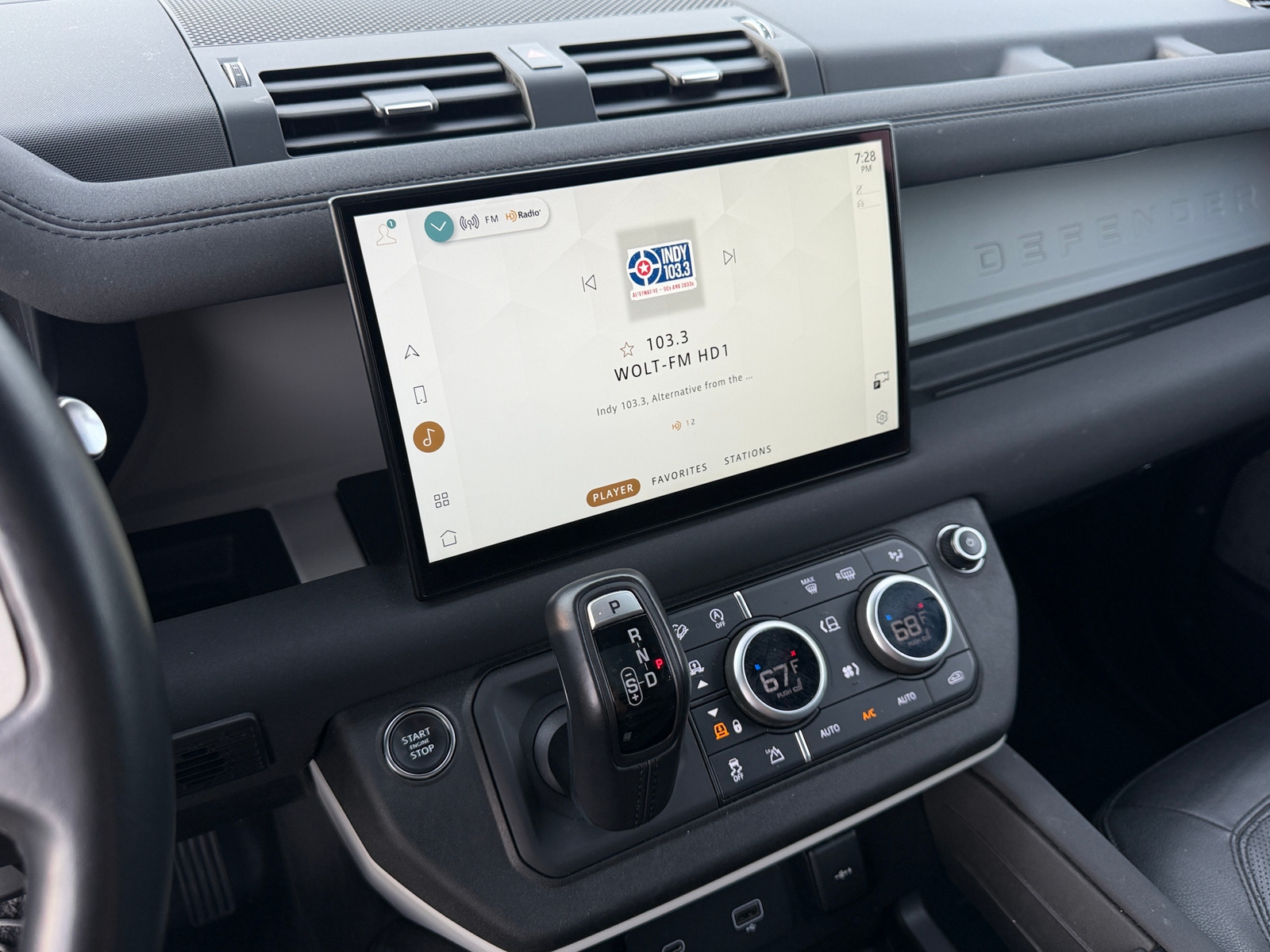 Thumbnail: 2023 Land Rover Defender - 3