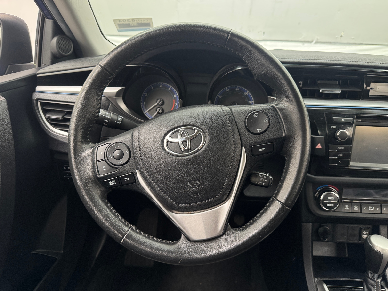 Thumbnail: 2015 Toyota Corolla - 5