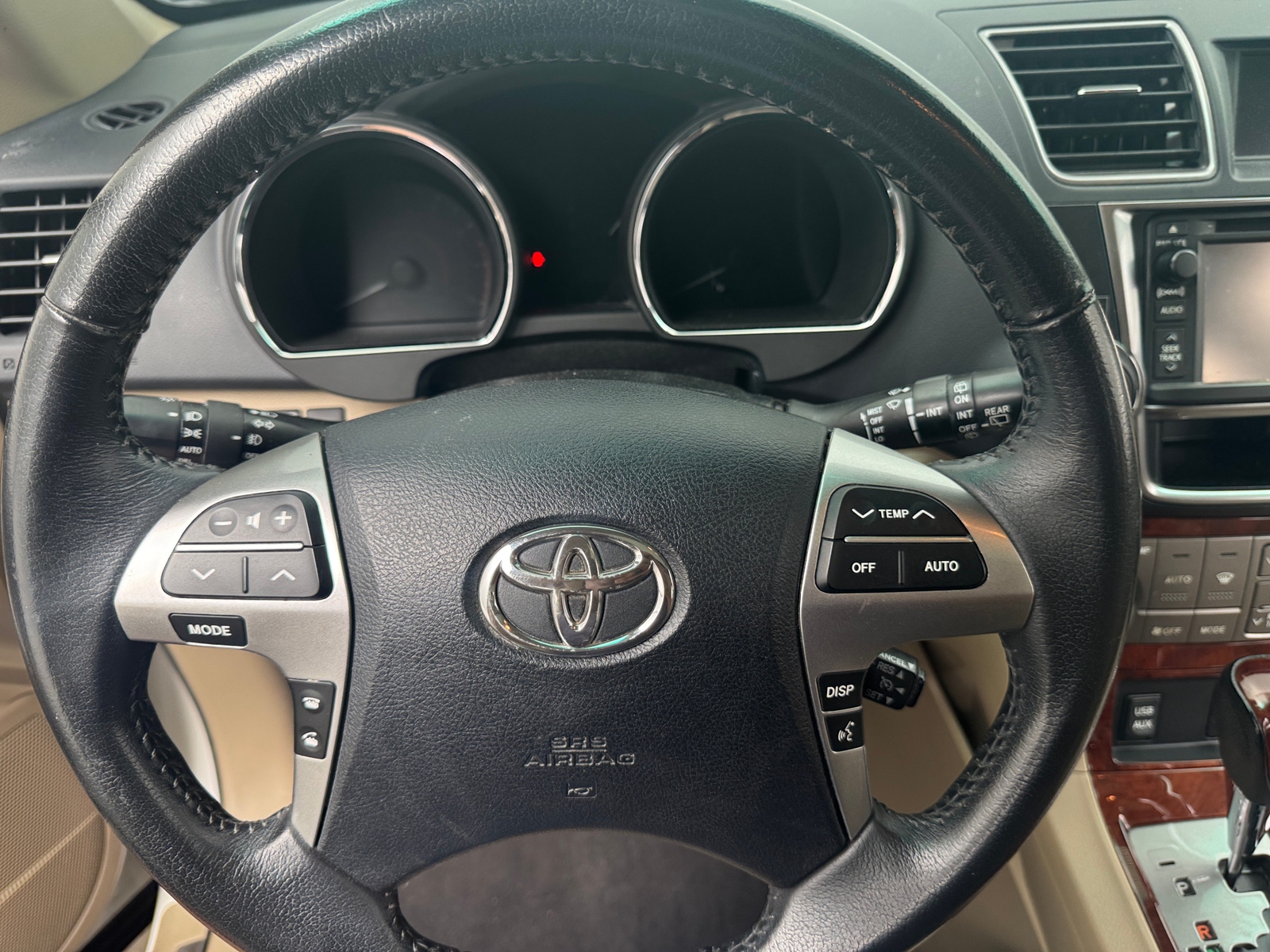Thumbnail: 2013 Toyota Highlander - 4