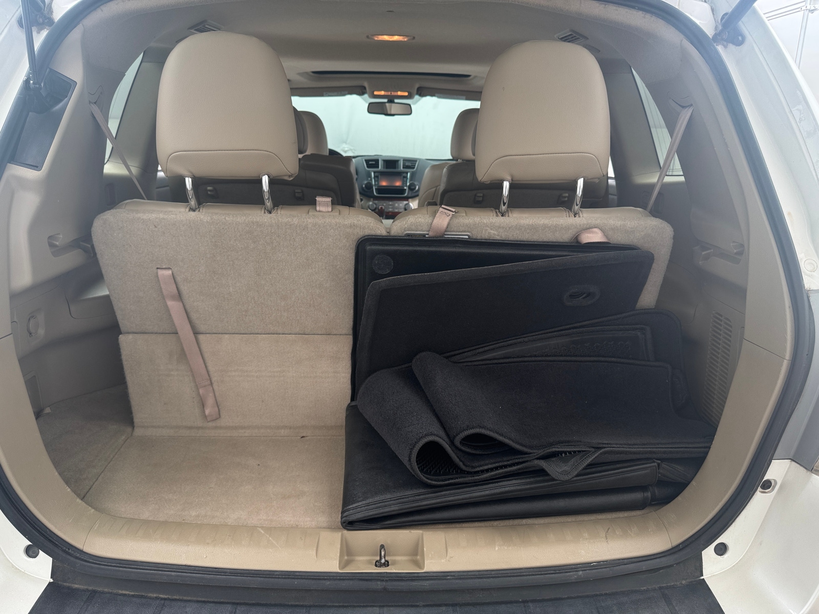 Thumbnail: 2013 Toyota Highlander - 6