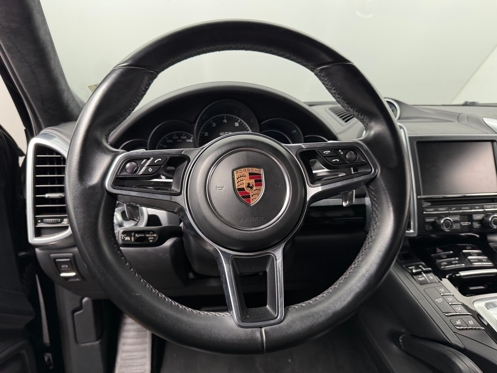 Thumbnail: 2016 Porsche Cayenne - 4