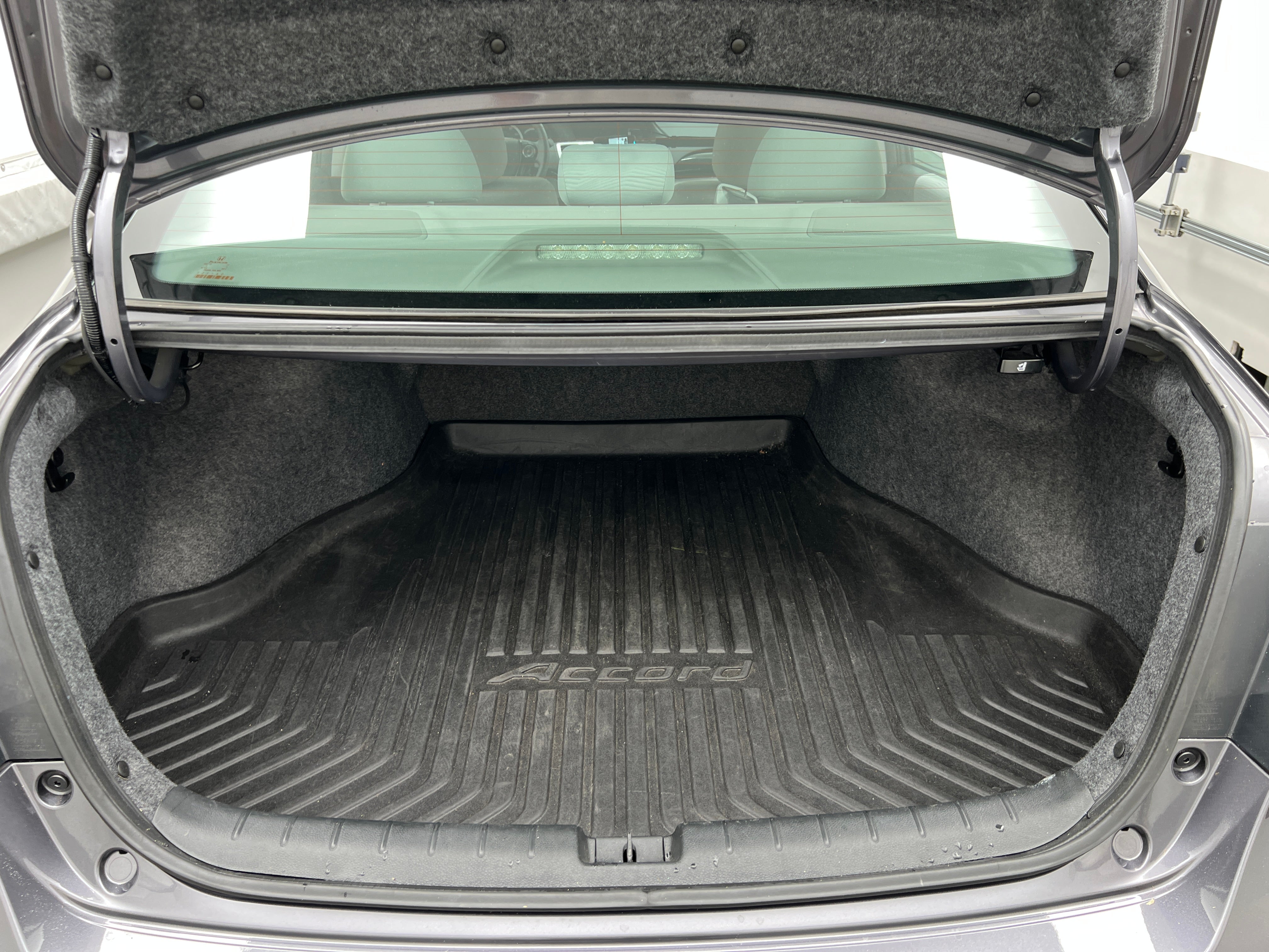 2017 Honda Accord LX - Photo 7