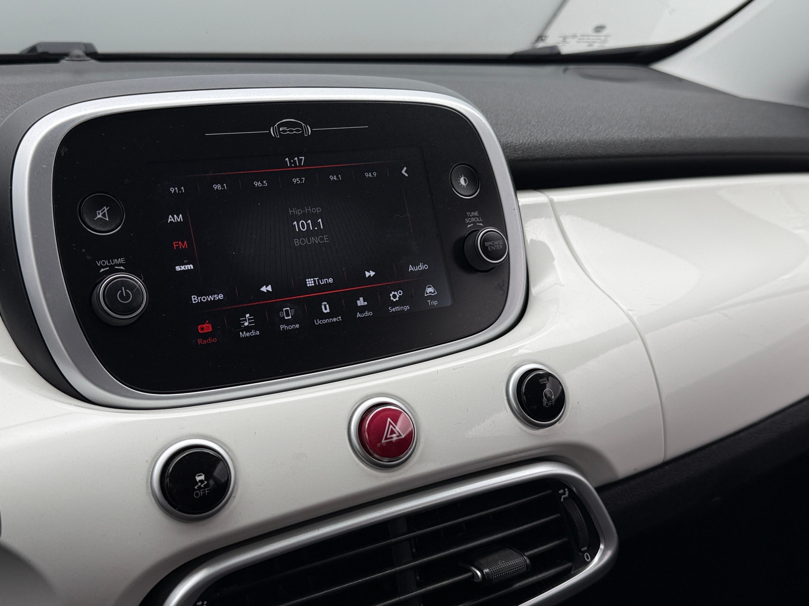 Thumbnail: 2019 Fiat 500X - 4