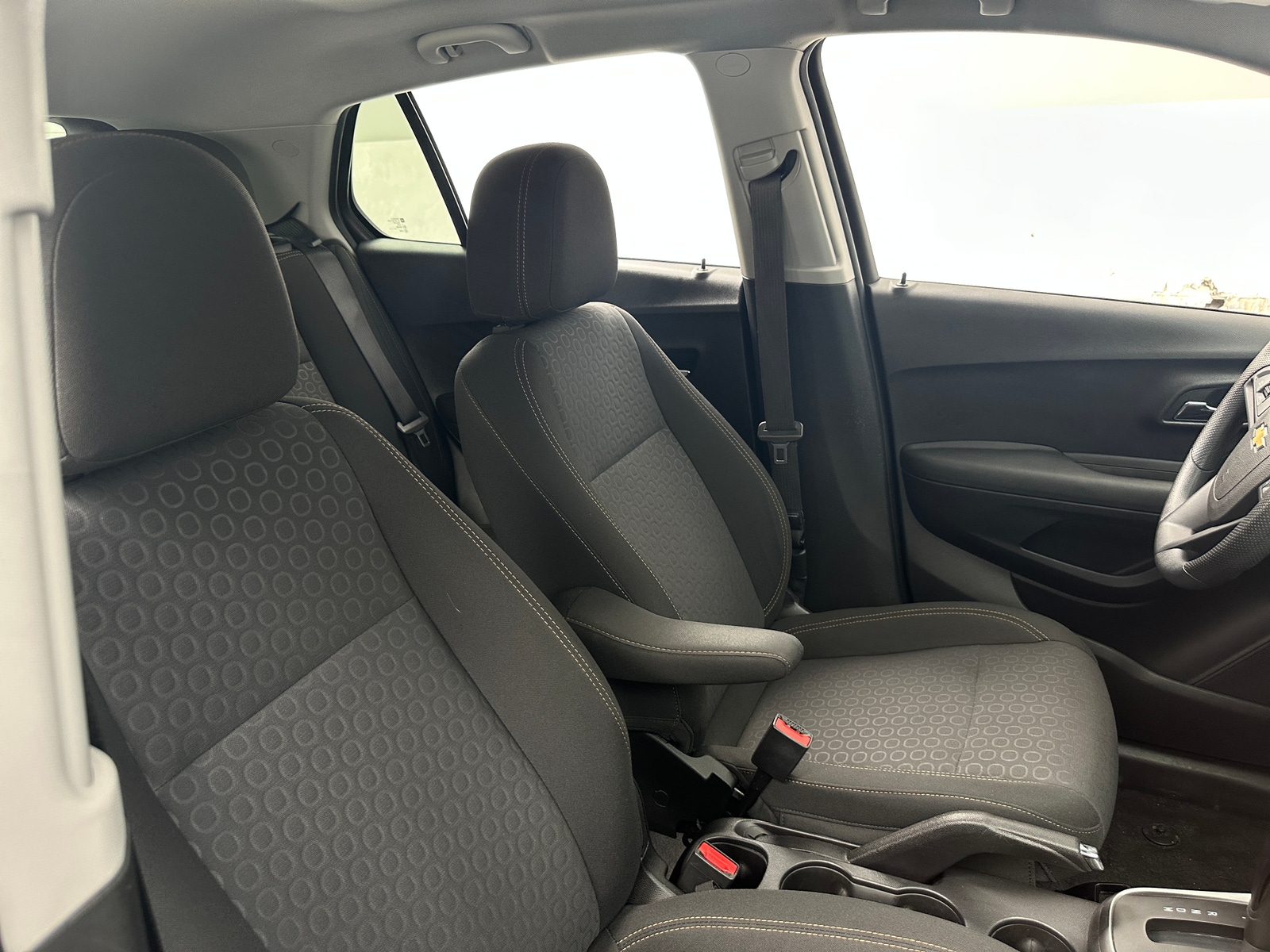 Thumbnail: 2020 Chevrolet Trax - 2