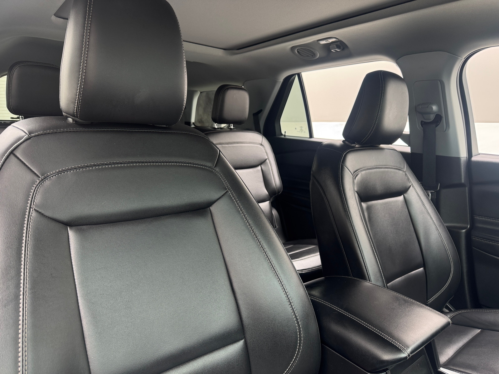 Thumbnail: 2022 Ford Explorer - 2