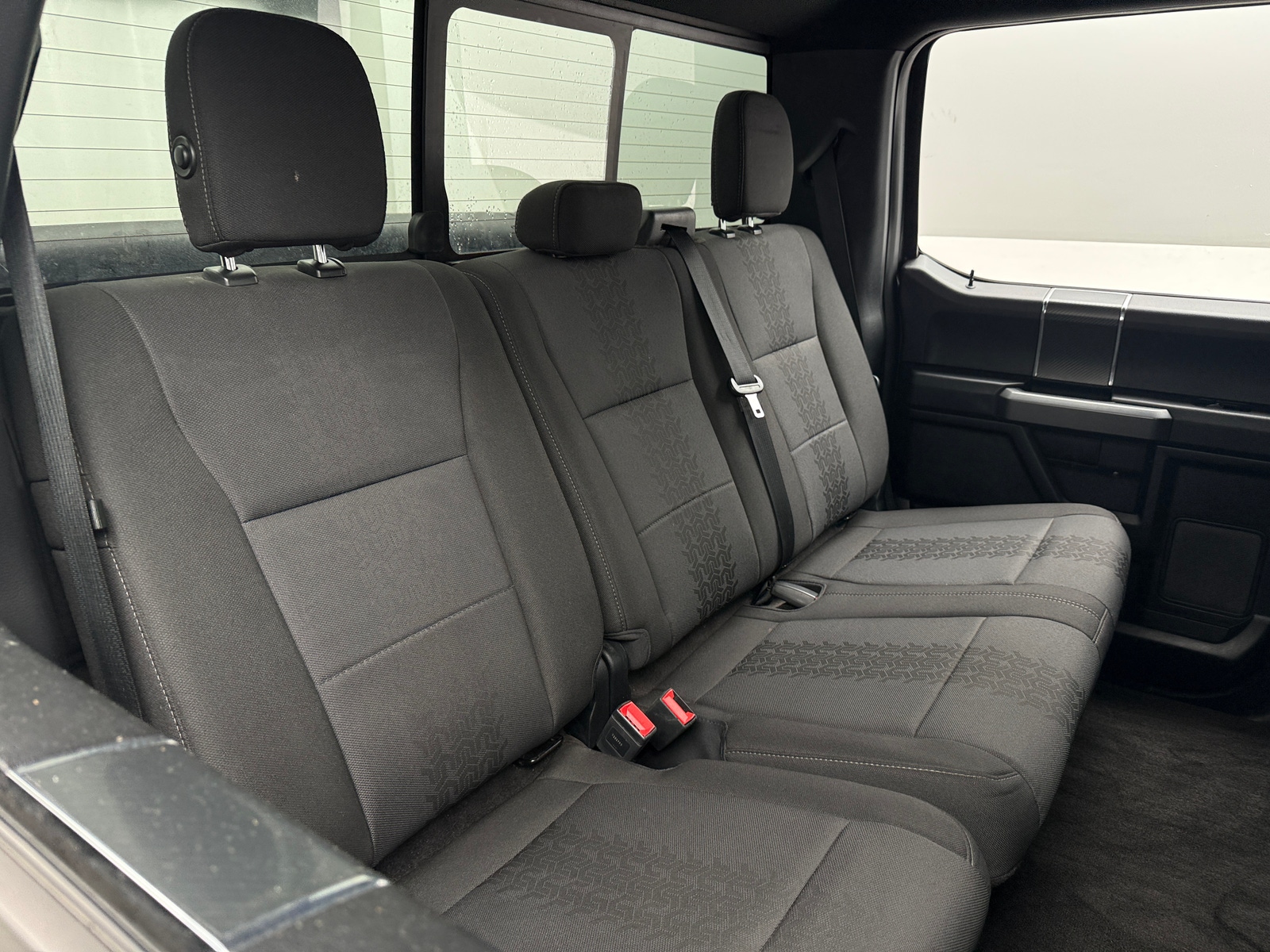 Thumbnail: 2018 Ford Econoline - 6