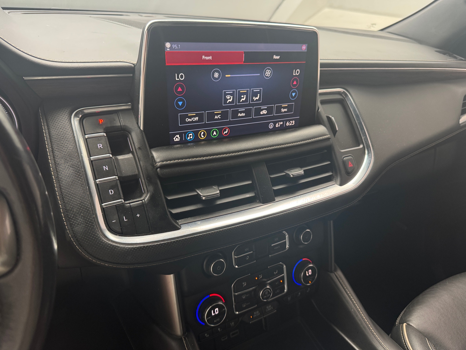 Thumbnail: 2021 Chevrolet Tahoe - 3